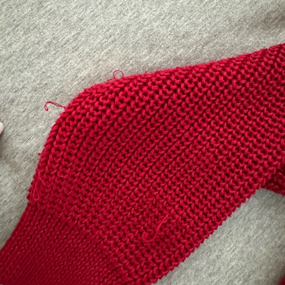 Bull and bear sweater - Picture 3 of 3